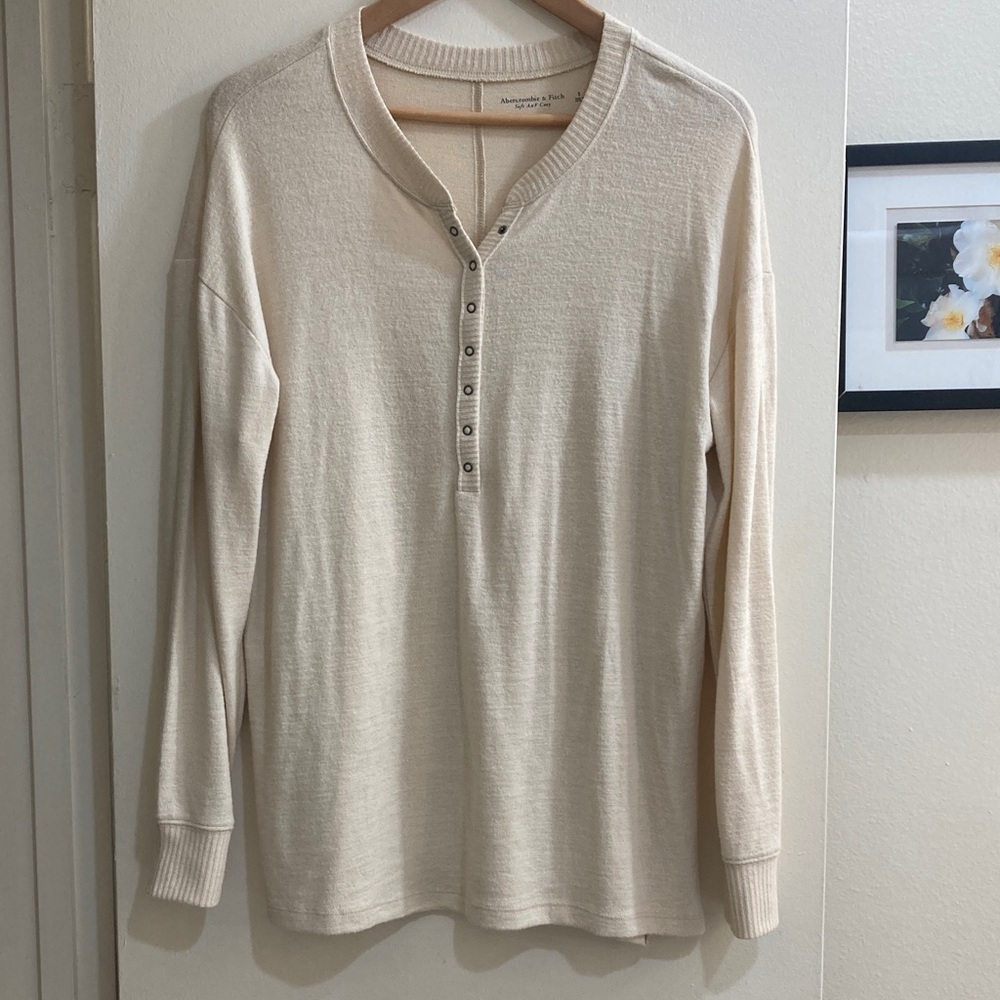 Abercrombie & Fitch Beige Long Sleeve Henley Shirt
